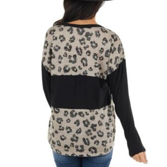 Black Colorblock Leopard Print Long Sleeve Top - Picture 2 of 2